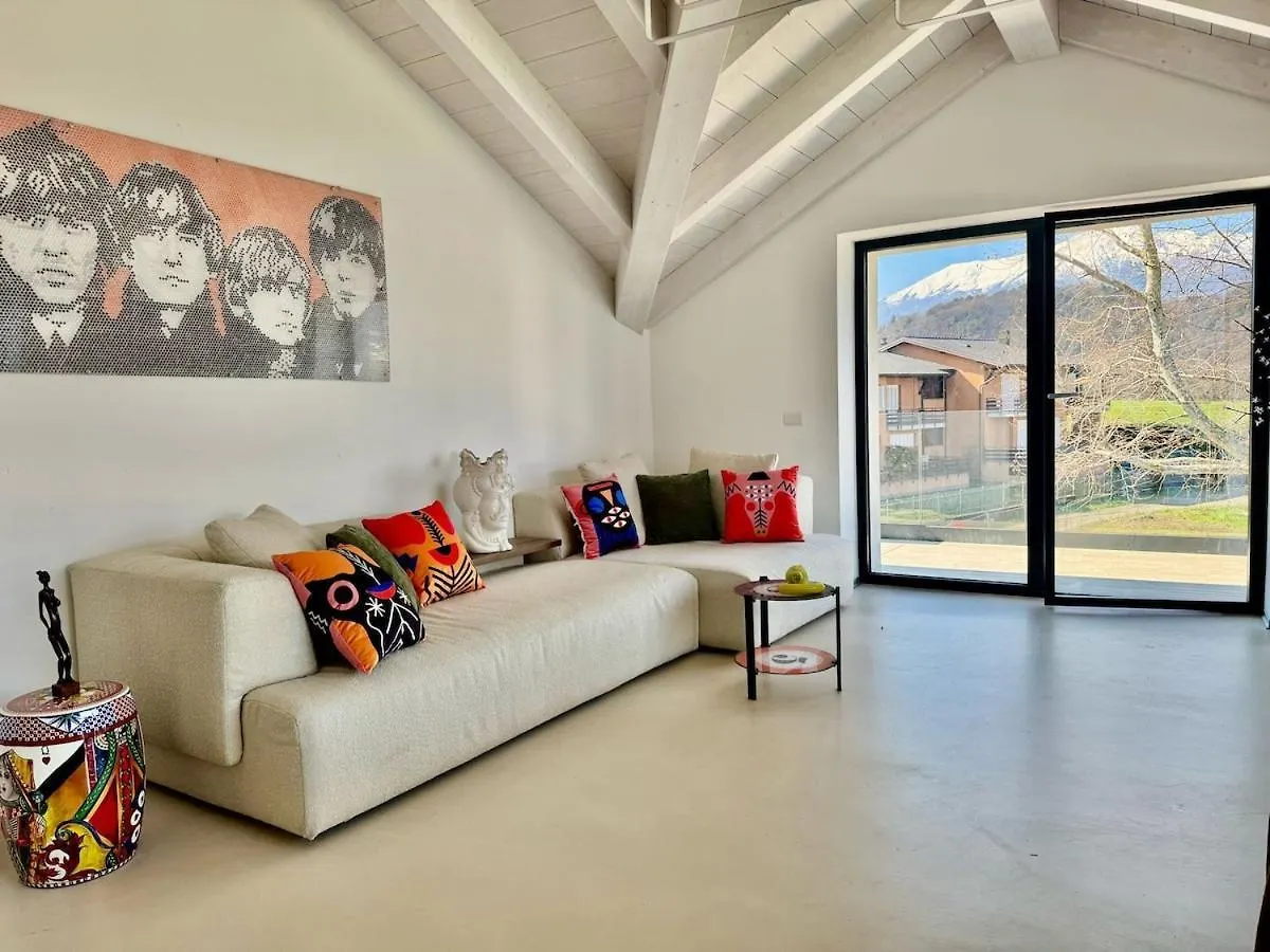 Appartement Top Floor Design Apt, 3Bd, 2Bt! Colico Italië