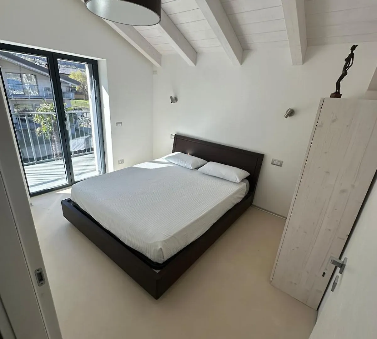 Appartement Top Floor Design Apt, 3Bd, 2Bt! Colico