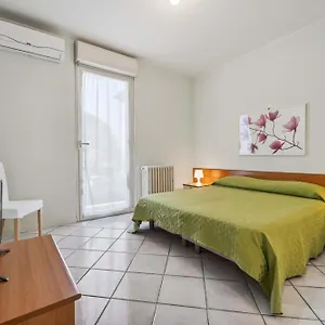 Apartahotel Village, Colico